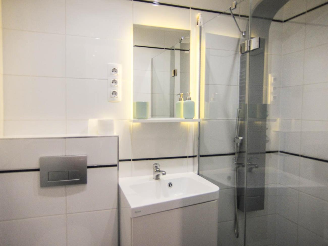 Goldcentral Apartment Akacfa 布达佩斯 外观 照片